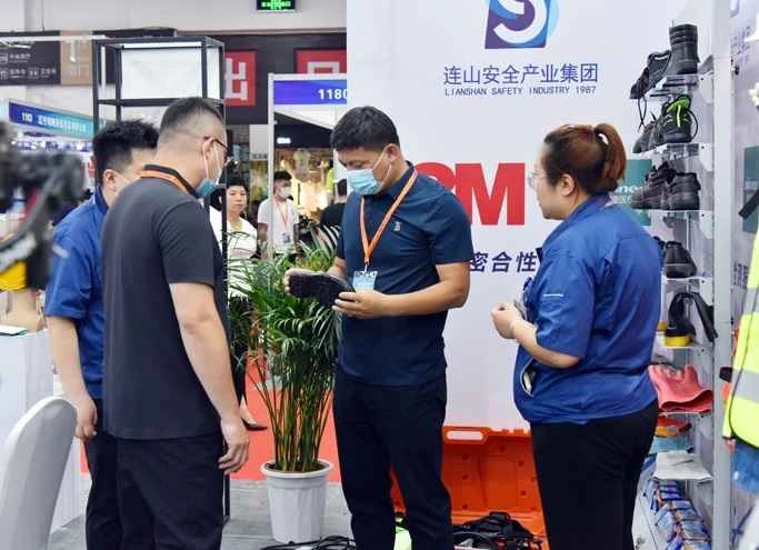 Guía de participación para la Exposición de Uniformes Escolares de Shenyang 2026 (Exposición de Ropa del Noreste) (Horario, Lugar y Precios de las Entradas)