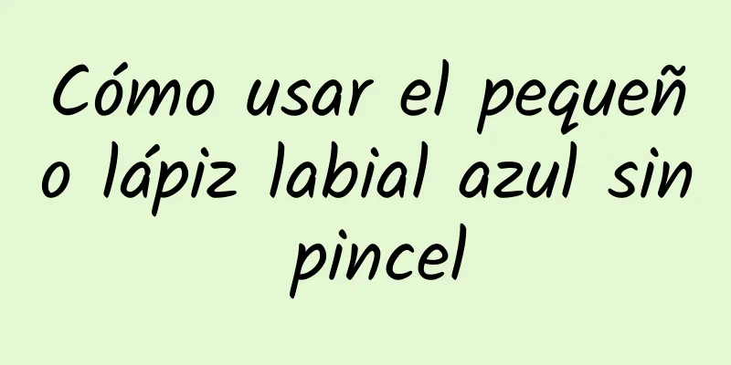 Cómo usar el pequeño lápiz labial azul sin pincel